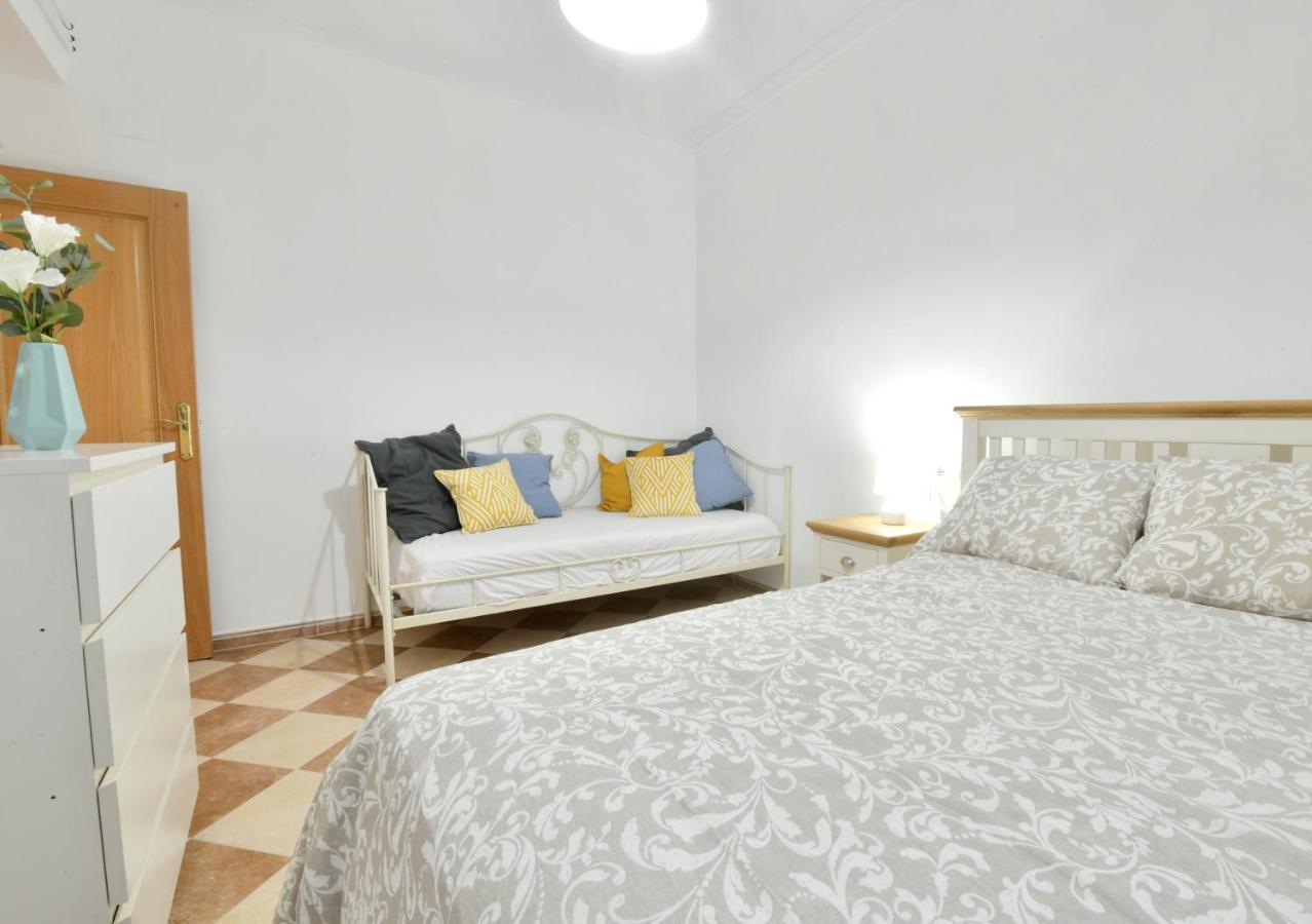 Ms4 Apartamentos Nervion Para 4 Personas 塞维利亚 外观 照片