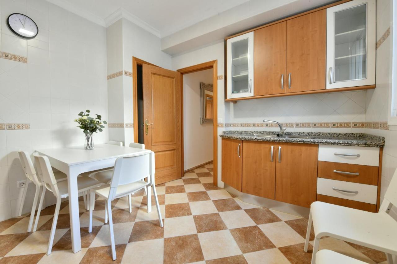 Ms4 Apartamentos Nervion Para 4 Personas 塞维利亚 外观 照片
